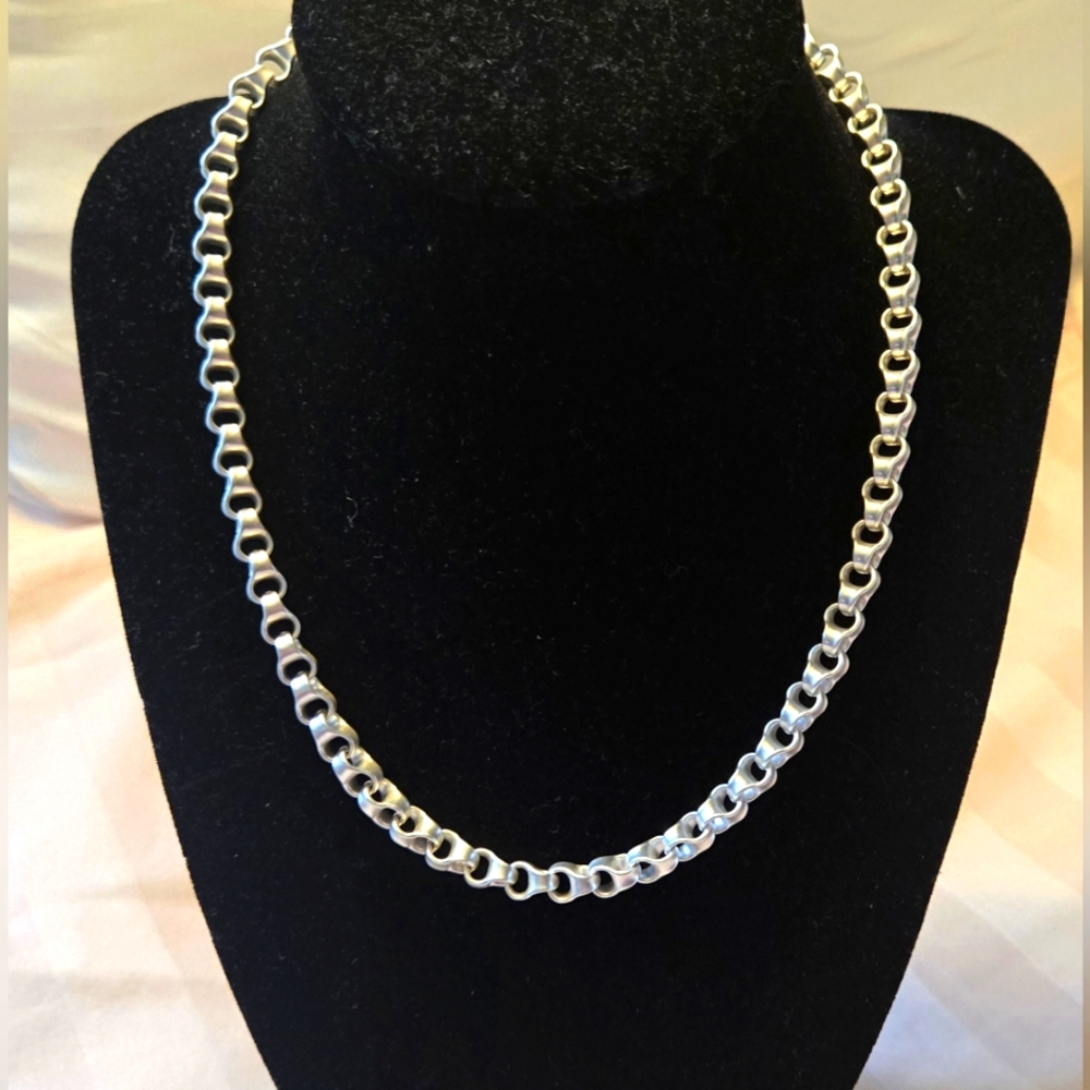 By Alexa Rae NWT Anna Necklace In Liquid Metallic Pearl White